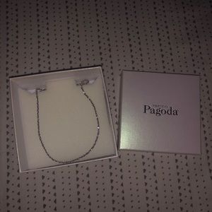 Pagoda silver chain